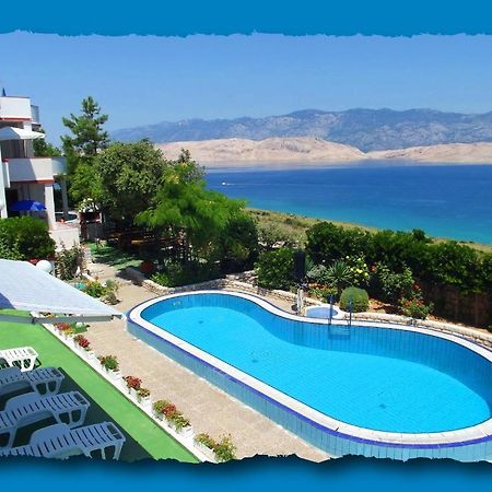 Family Apartments K&M Паг Екстериор снимка