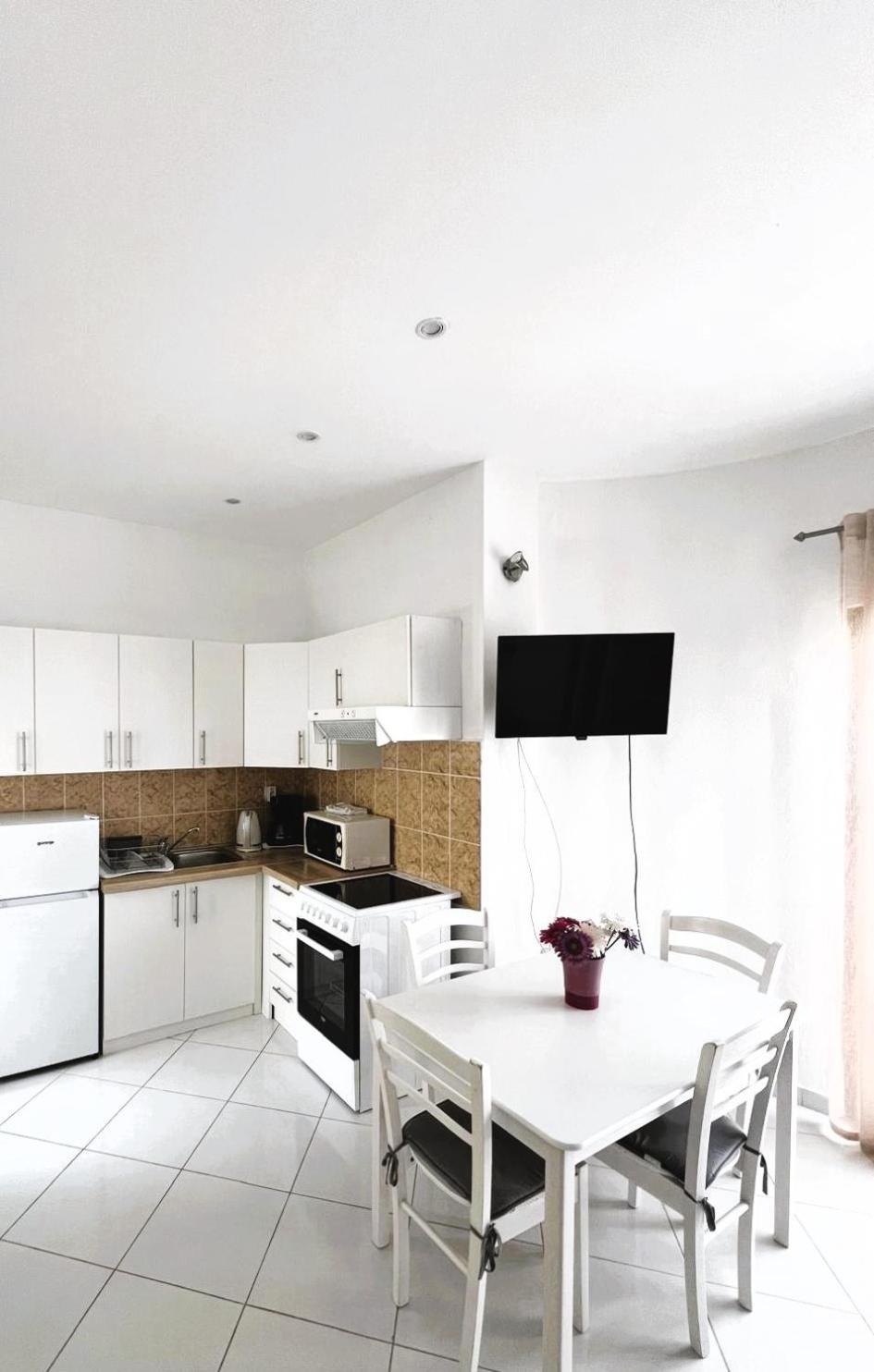 Family Apartments K&M Паг Екстериор снимка